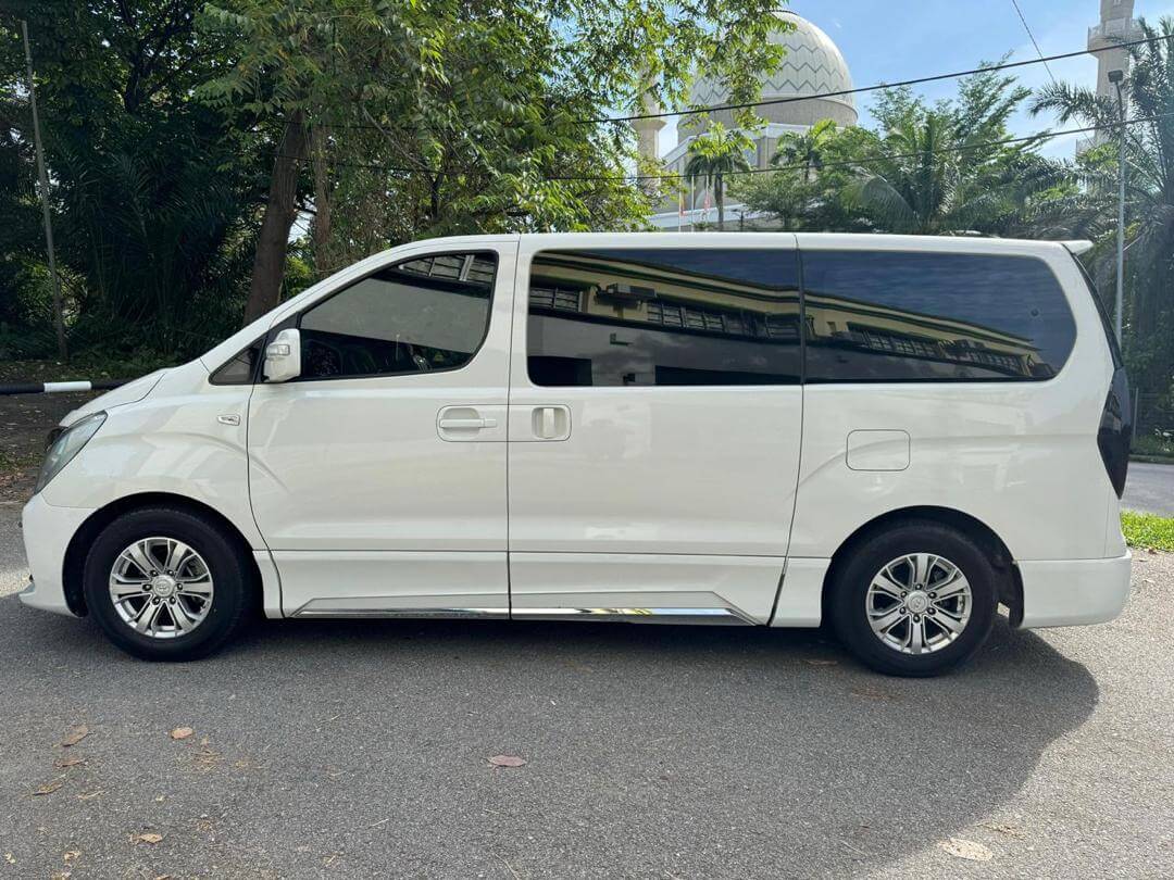 Hyundai Grand Starex Royale (3)